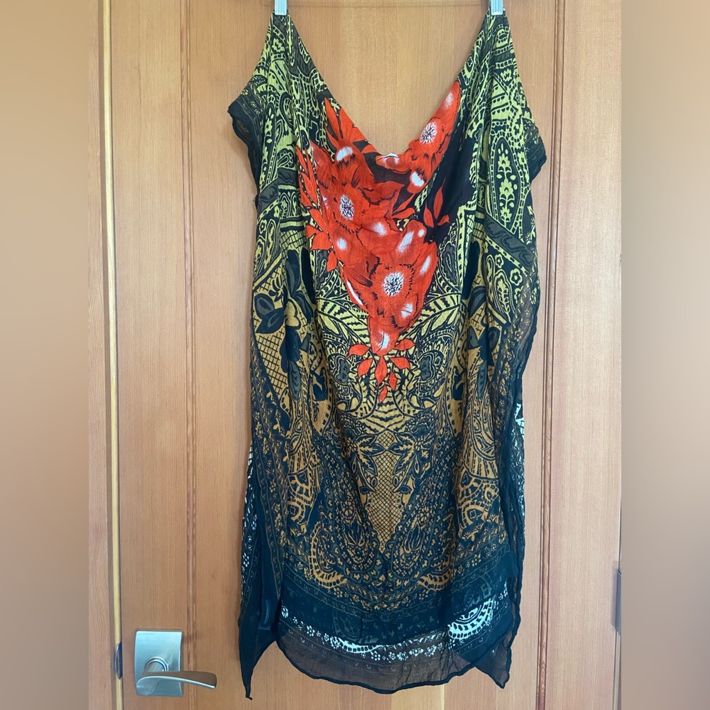 Beautiful lightweight scarf from Vivante by VSA
